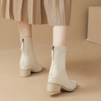 Bottine courtes pointues en cuir souple pour femmes