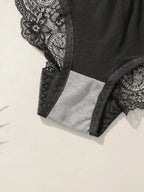 Ensemble de lingerie sexy en dentelle avec boucle avant et bretelles croisées pour femmes