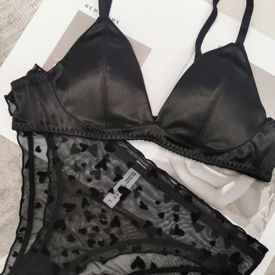 Ensemble soutien-gorge push-up ultra fin à décolleté plongeant et culotte en dentelle pour femmes