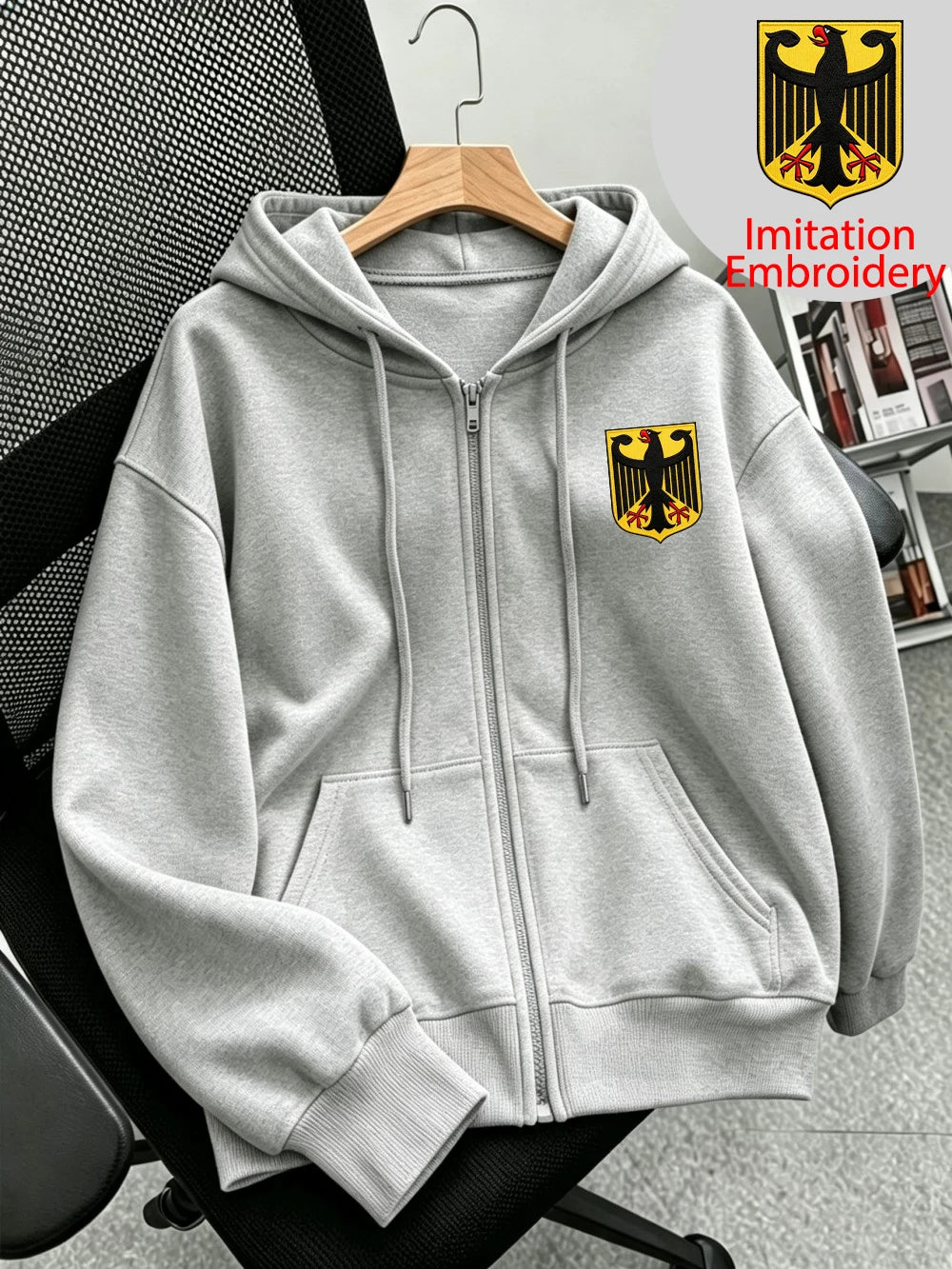 Veste à capuche zippée imprimée Basics Germany pour femmes
