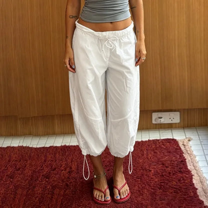 Pantalon Capri Blanc Femme – Taille Haute et Coupe Fluide