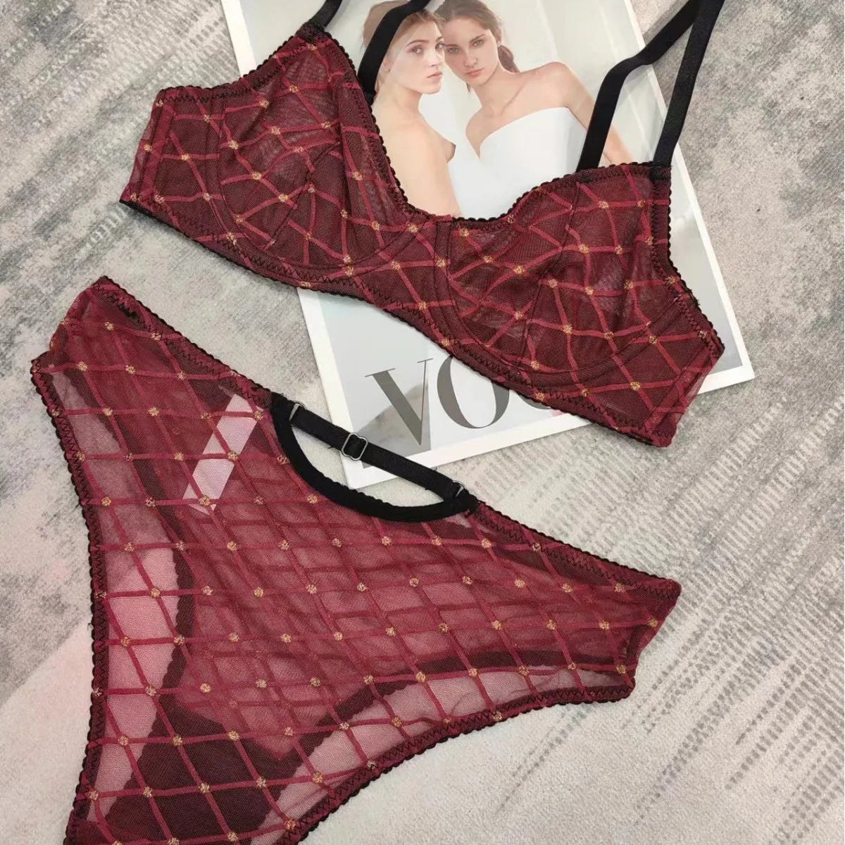 Ensemble soutien-gorge ajouré et respirant en dentelle et culotte pour femmes