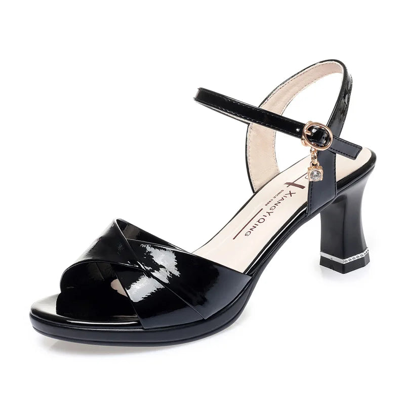 Sandales à bout ouvert en cuir talons pour femmes