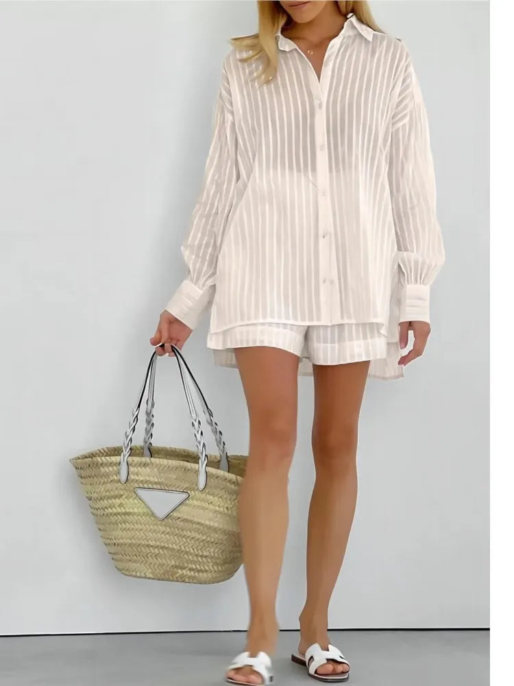 Ensemble deux pièces en coton composé d'un short et d'une chemise à manches longues rayée pour femmes