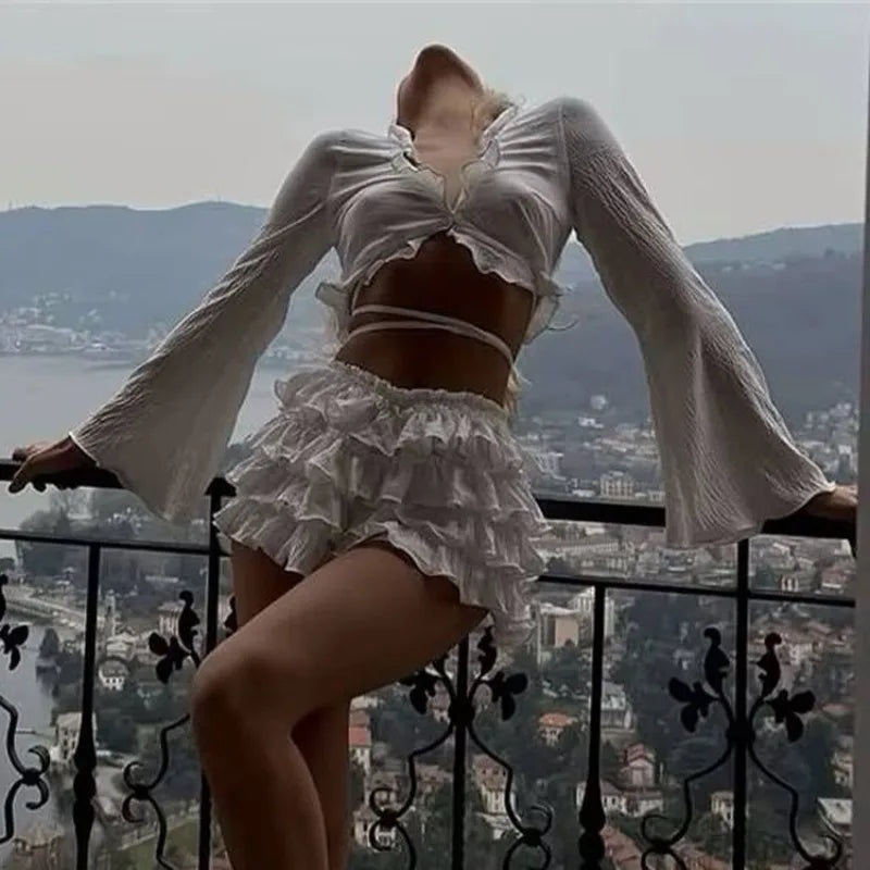 Ensemble sexy 2 pièces: mini-jupe, haut court à manches longues pour femmes