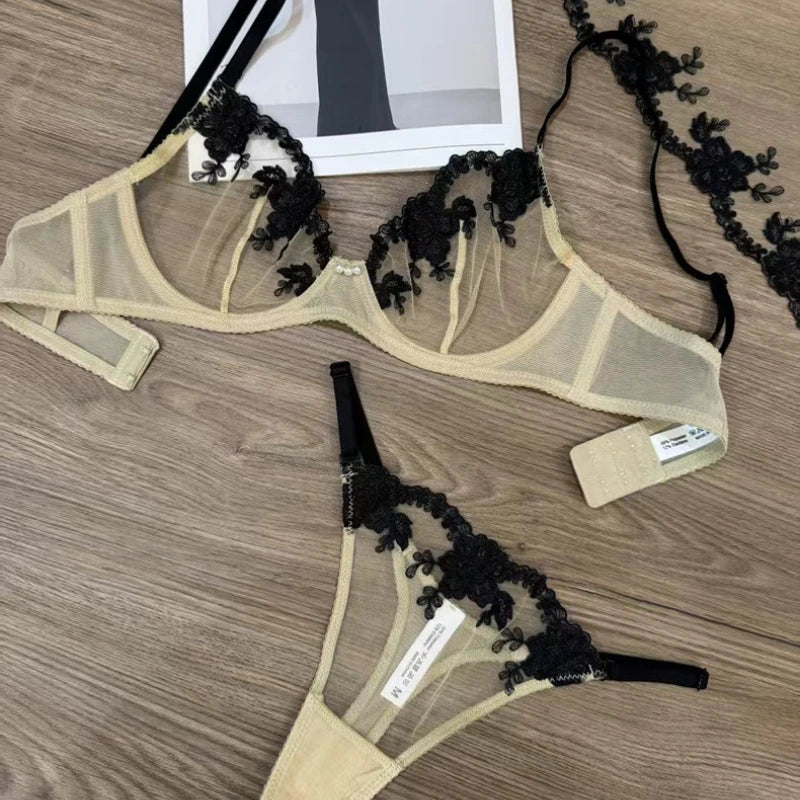 Ensemble soutien-gorge sexy en maille respirante et string pour femmes