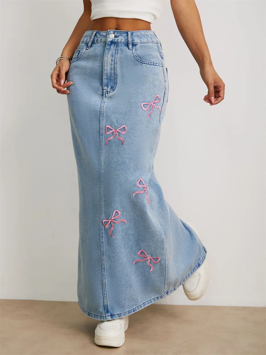 Jupe en jean brodée avec nœud style années 2020 pour femmes