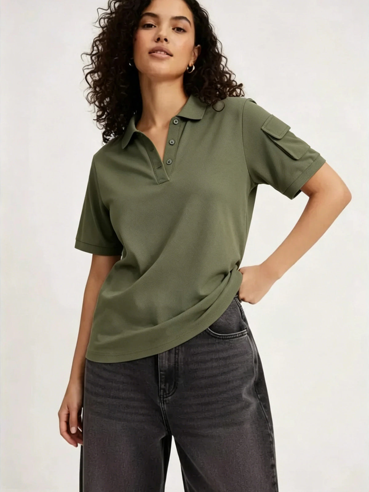 Polo Uni Femme – Style Intemporel