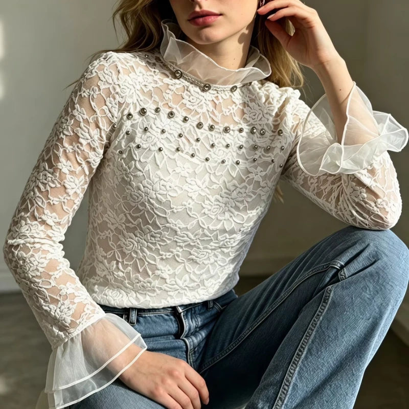 Chemisier Transparent Femme – Strass, Col à Volants et Poignets Évasés
