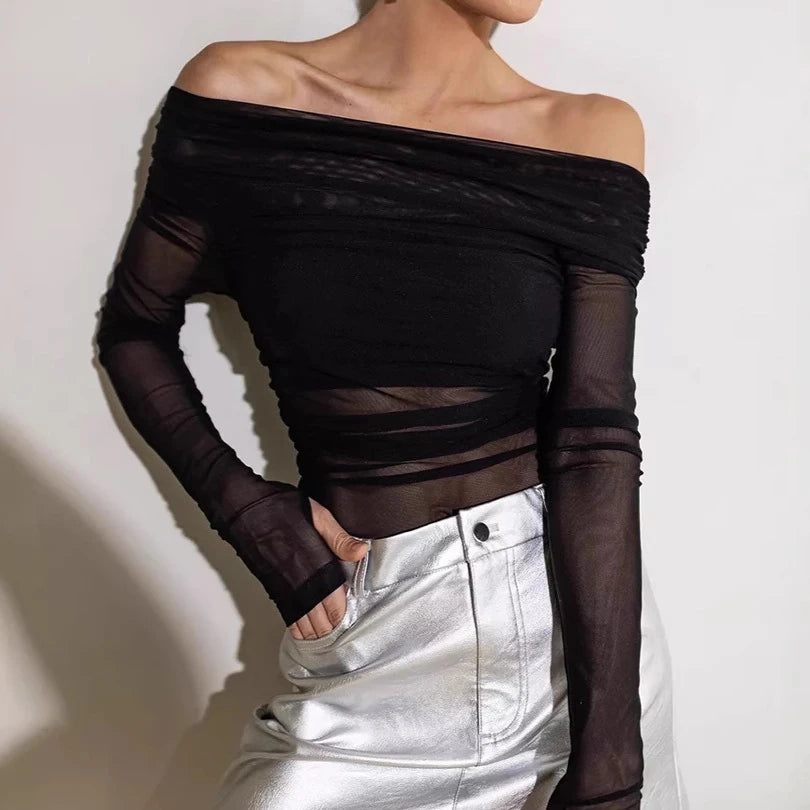 T-shirt en maille et épaules dénudées pour femmes