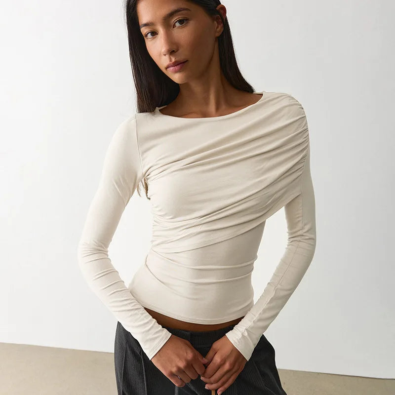 Haut Asymétrique Froncé à Manches Longues – Coupe Ajustée
