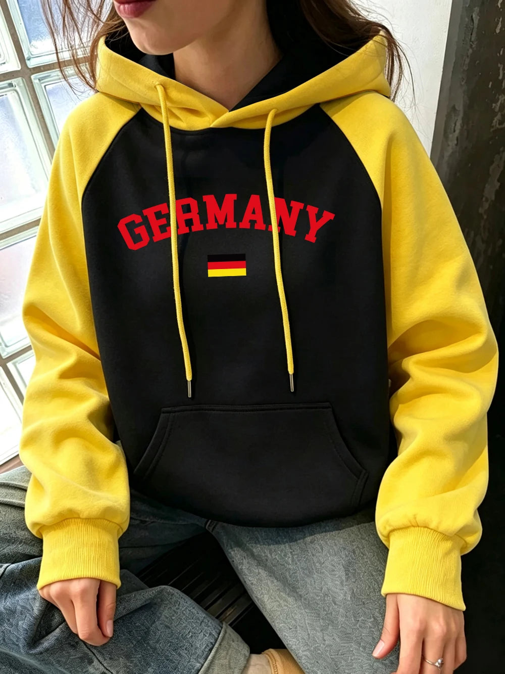 Sweat à capuche raglan imprimé drapeau allemand pour femmes