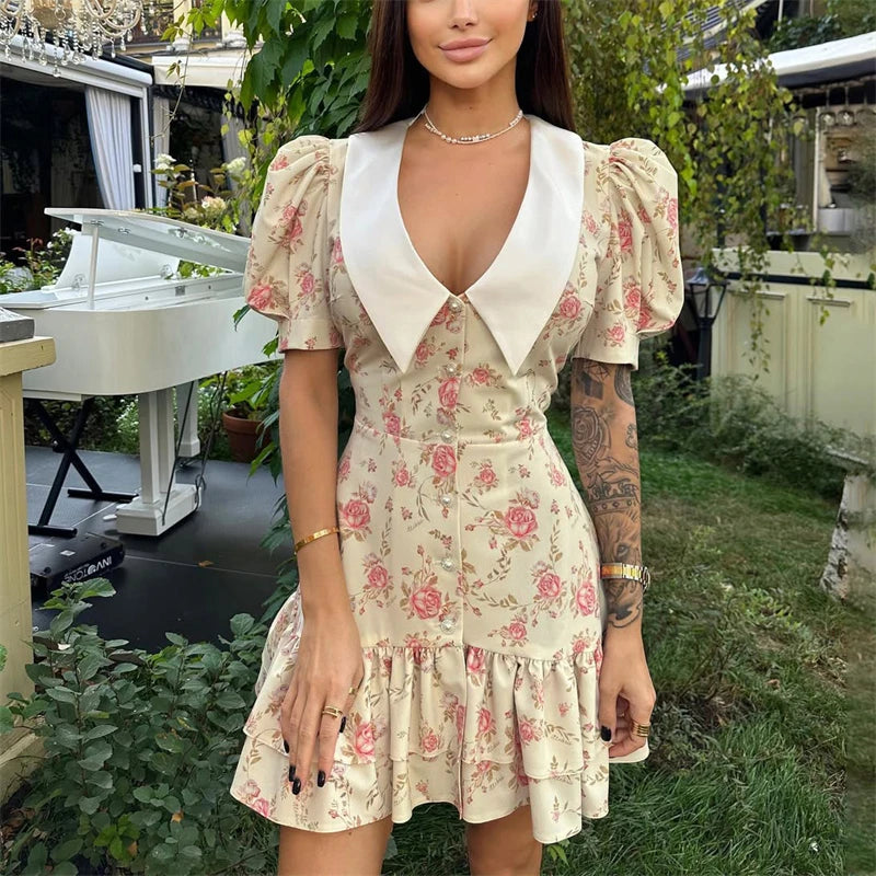 Robe d'été imprimée à manches bouffantes et à volants pour femmes