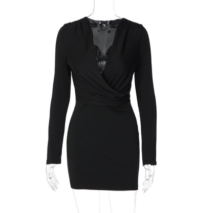 Robe fourreau femme noire à décolleté V