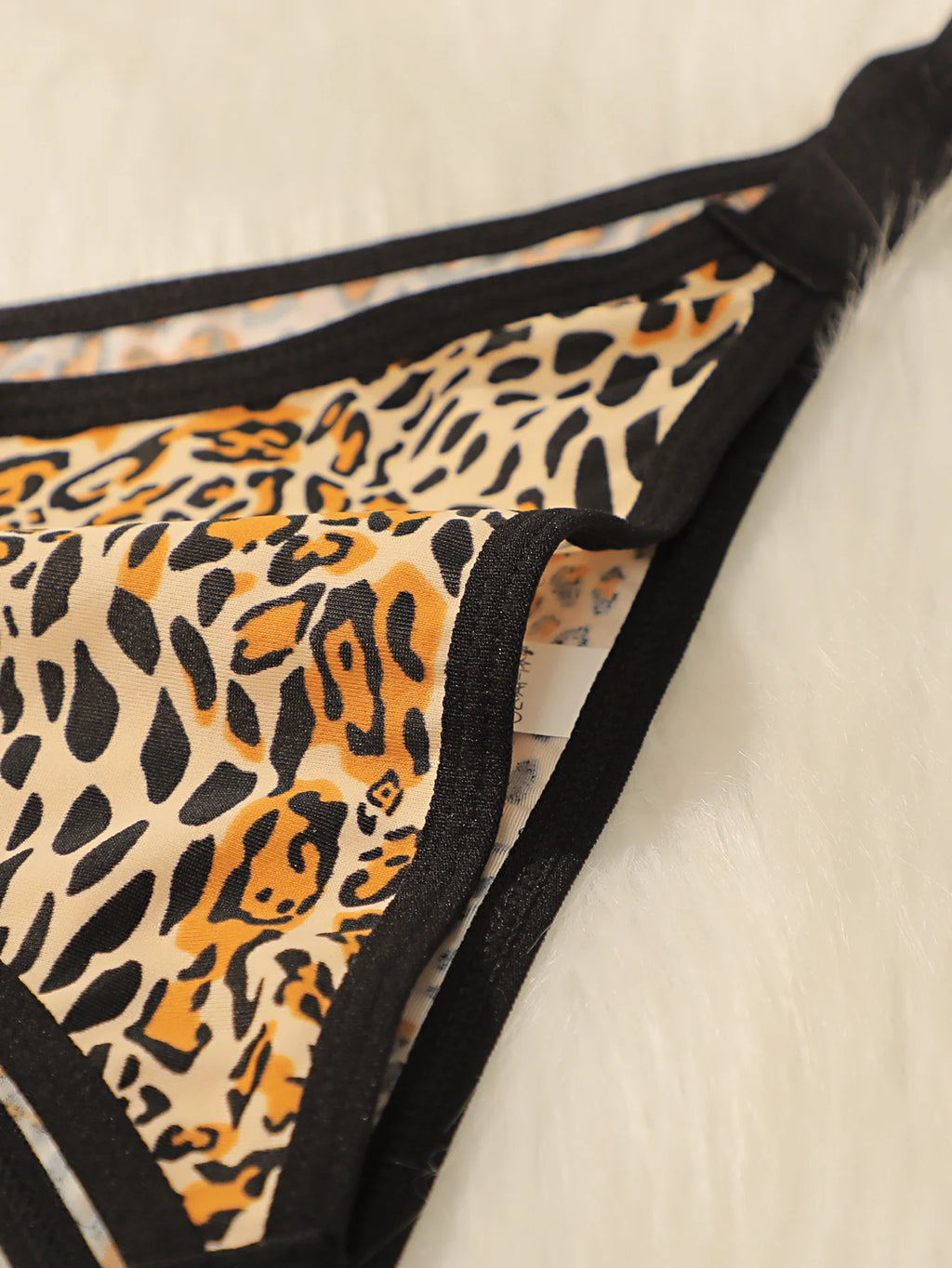 String sexy imprimé léopard pour femmes