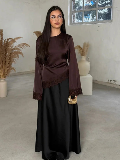 Chemise Satinée Femme – Dentelle et Ourlet Asymétrique