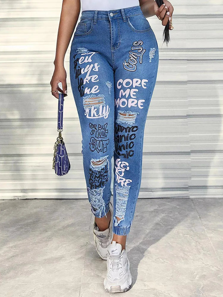 Jeans déchirés à imprimé lettre pour femmes