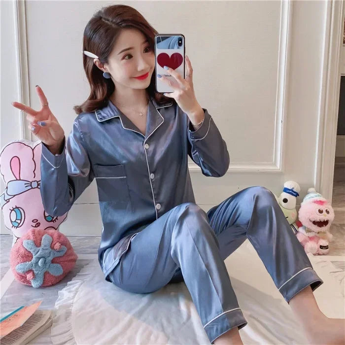 Pyjama en Soie Femme – Haut Boutonné et Pantalon