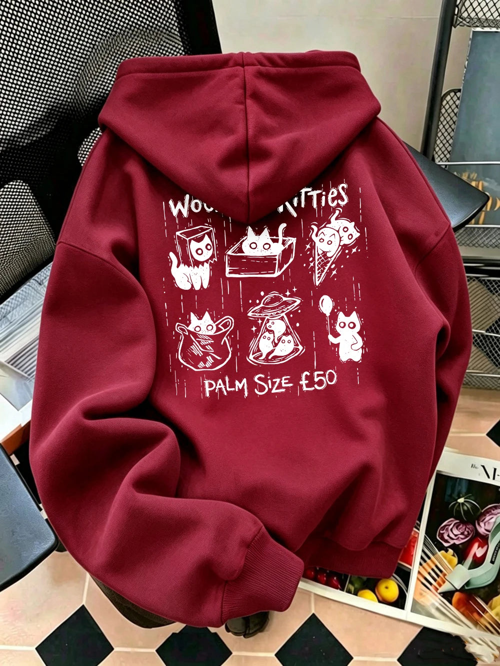 Sweat-shirts à capuche imprimés Woodcut Boxes Pocket Kitties pour femmes