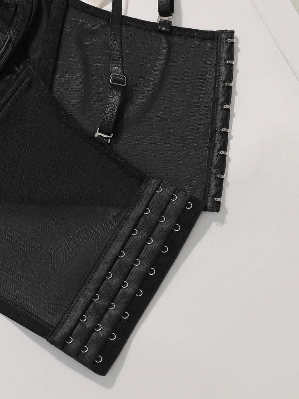 Soutien gorge orné de strass pour femmes