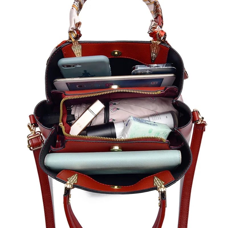 Sac à bandoulière avec foulard en soie pour femmes