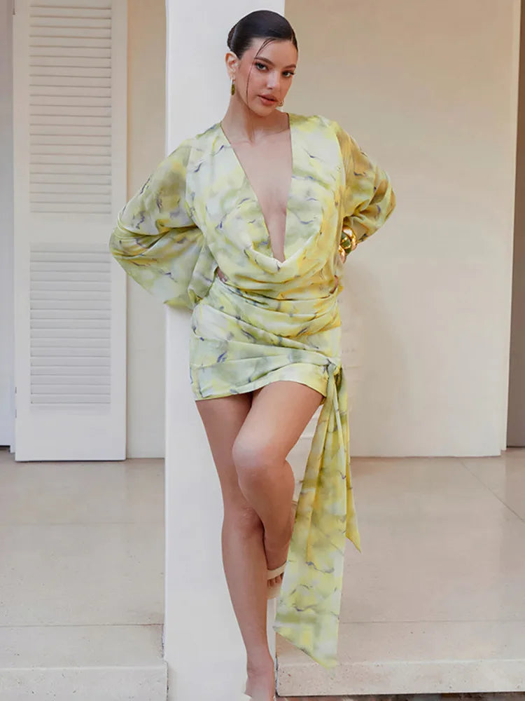 Mini robe élégante à col en V profond drapé froncé pour femmes