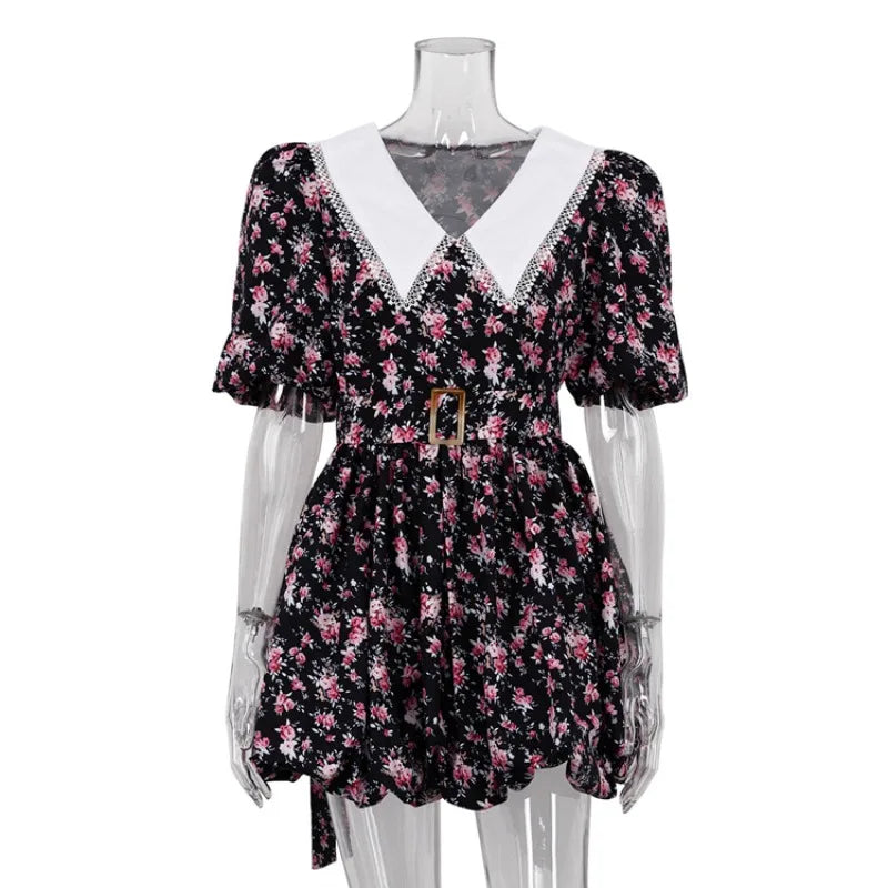 Robe courte élégante à imprimé floral pour femmes
