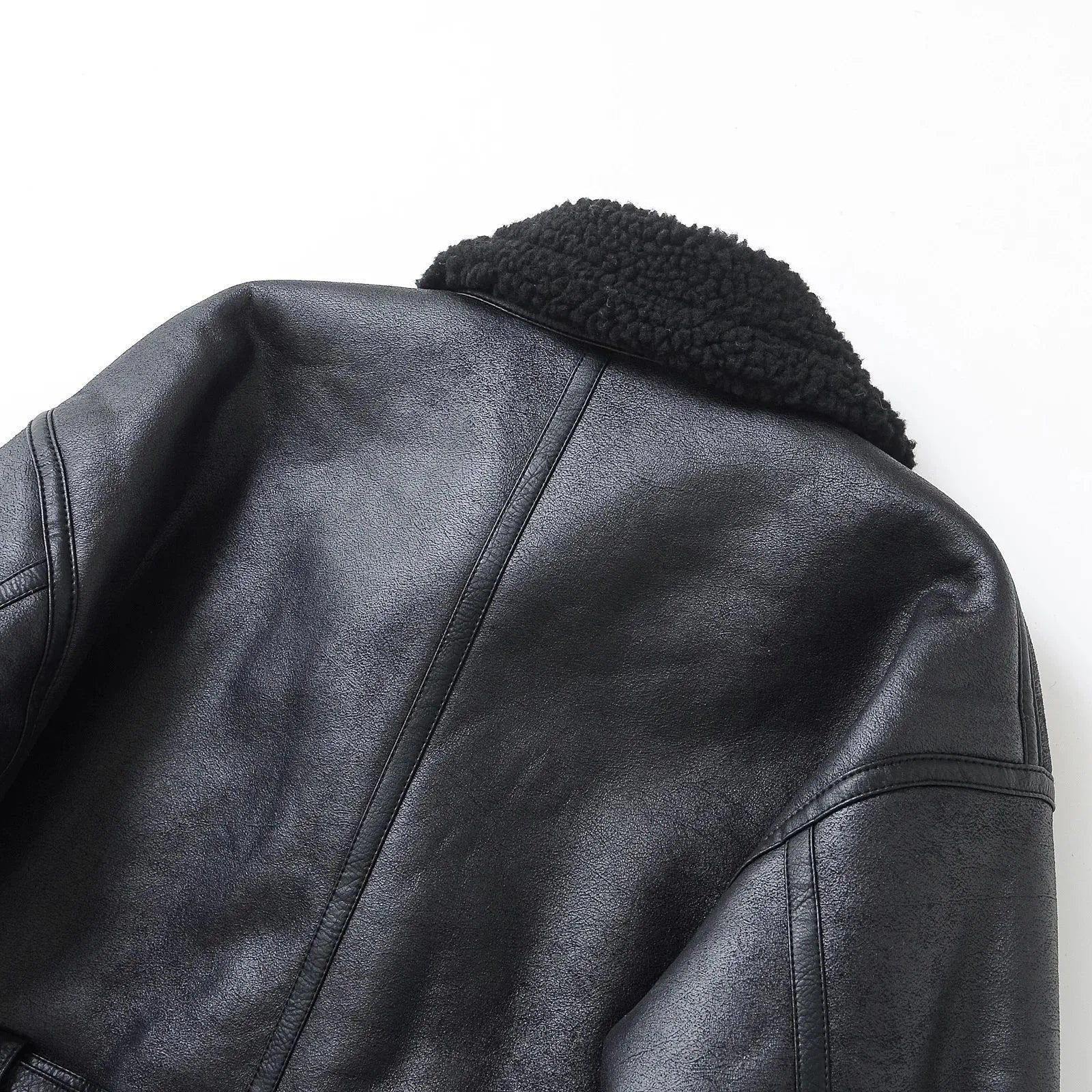 Veste en faux cuir d'agneau pour femmes