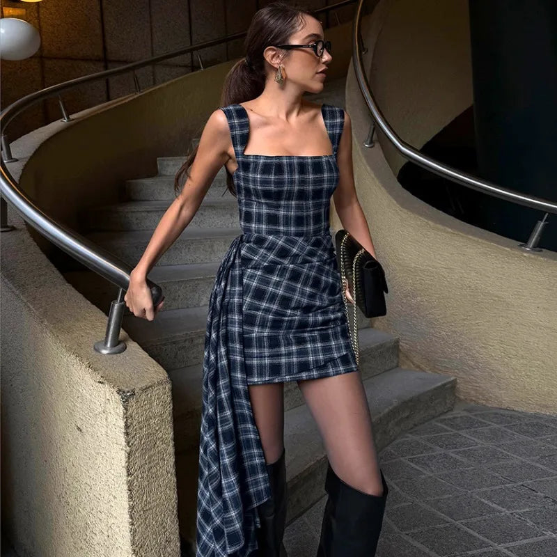 Robe courte à carreaux pour femmes