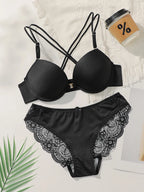 Ensemble de lingerie sexy en dentelle avec boucle avant et bretelles croisées pour femmes
