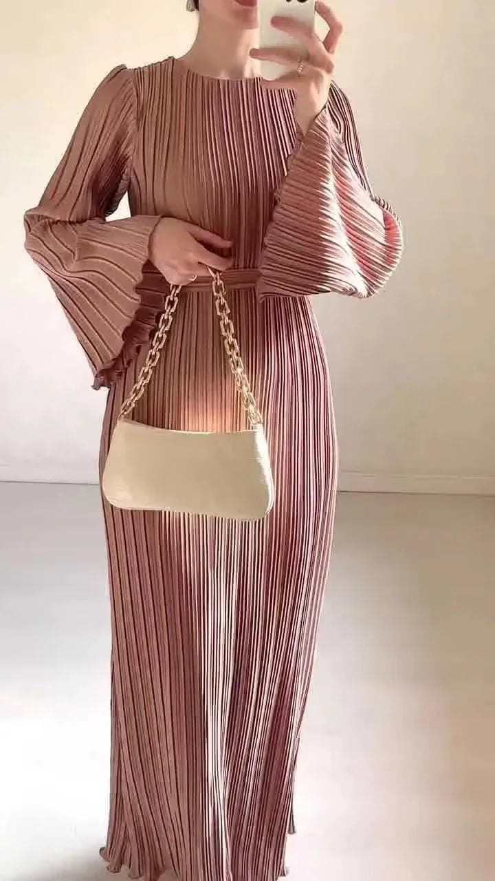 Robe longue plissée musulmane à manches évasées pour femmes