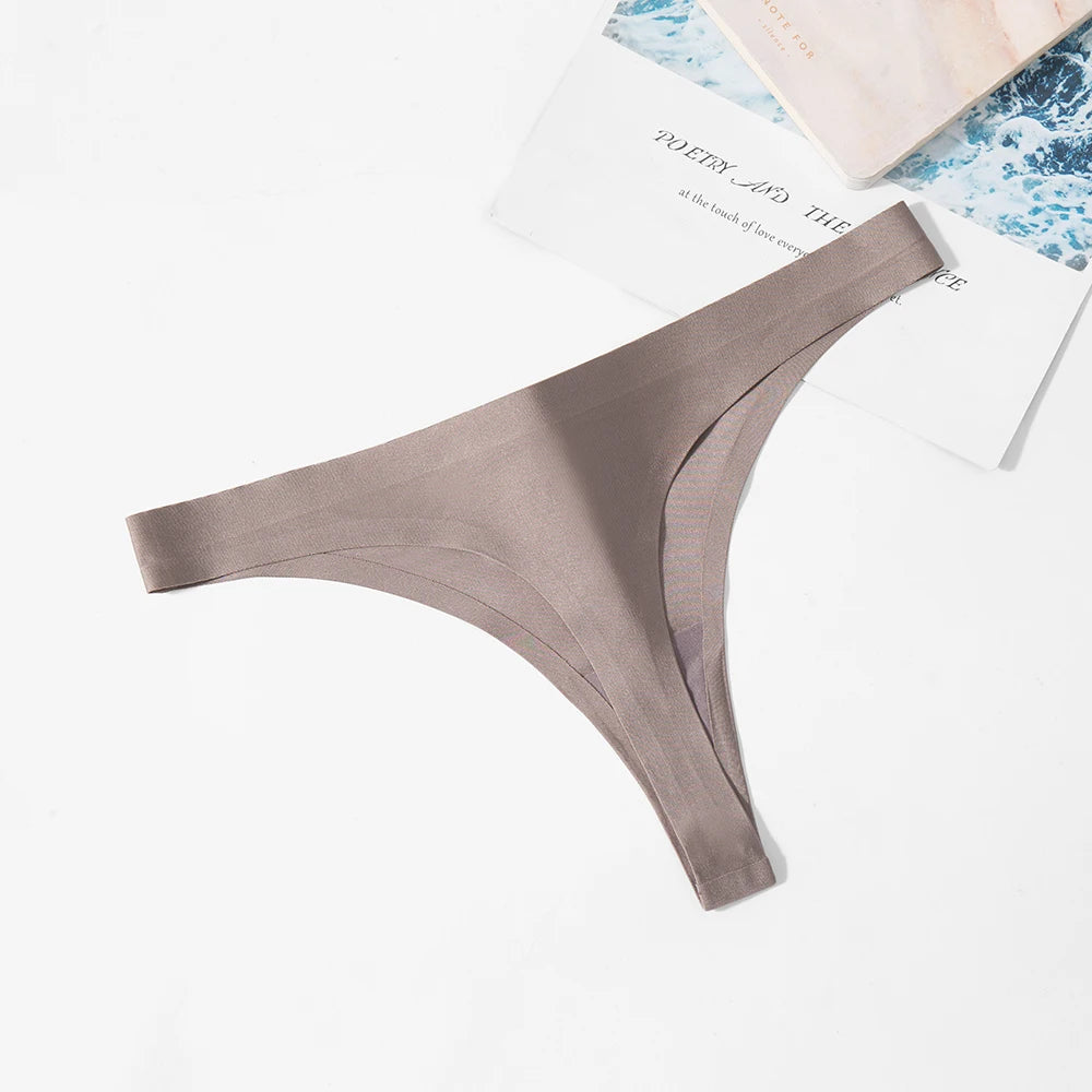 String sans couture pour femmes