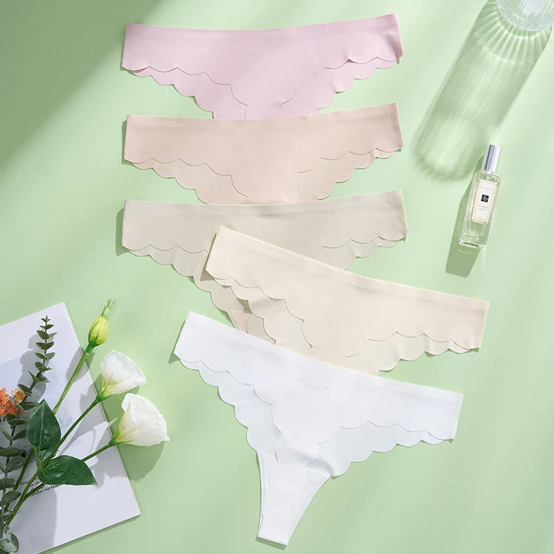 String taille basse invisible pour femmes