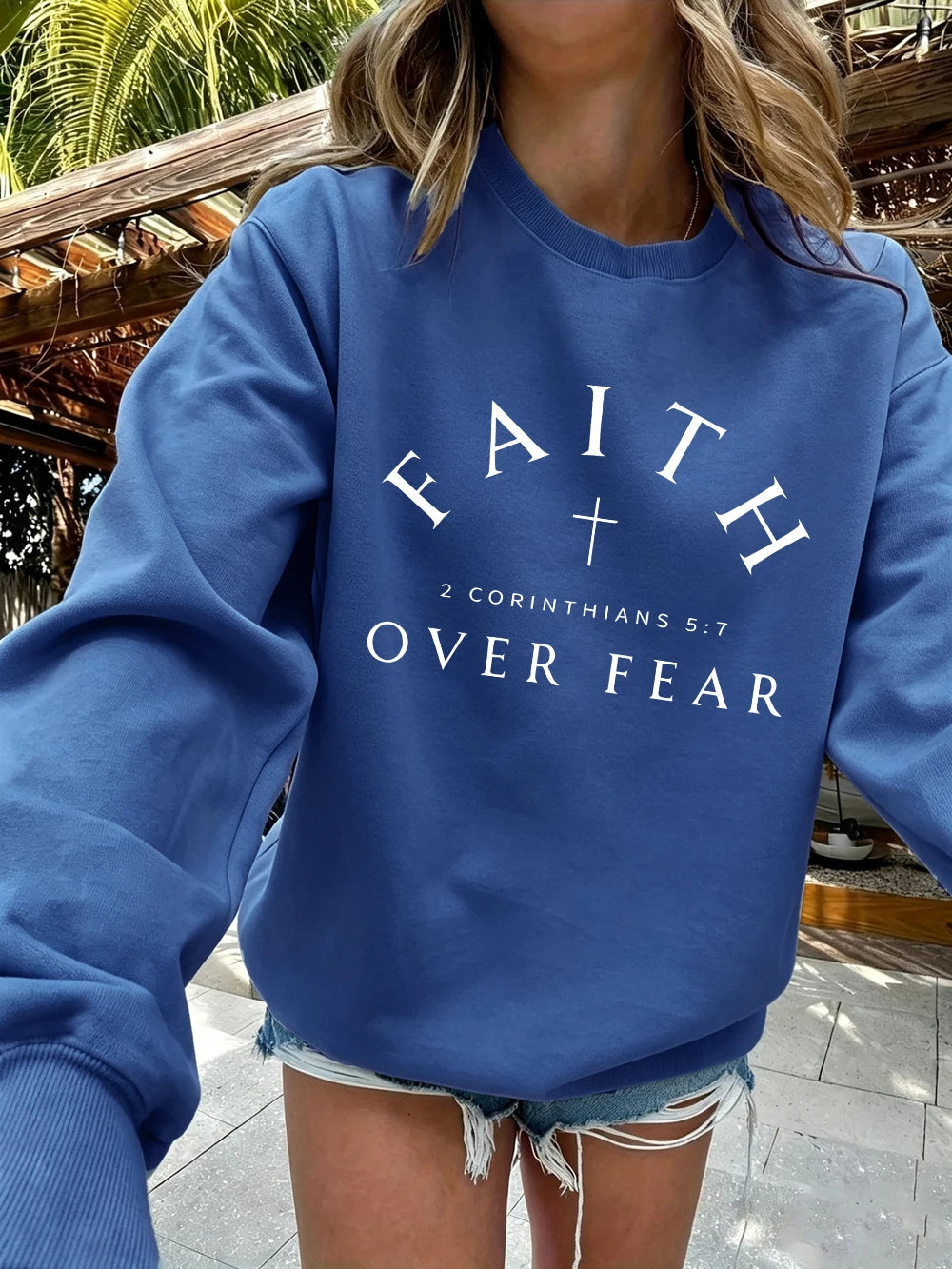 Sweat-shirts imprimés « La foi plutôt que la peur » pour femmes