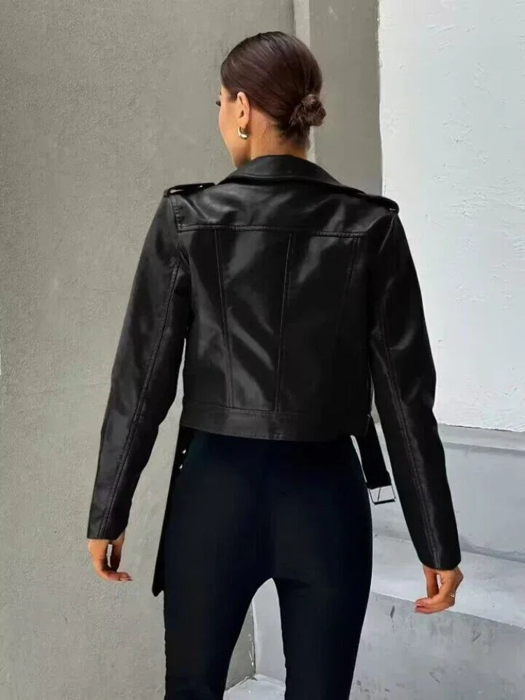 Veste en cuir noir à revers court pour femmes