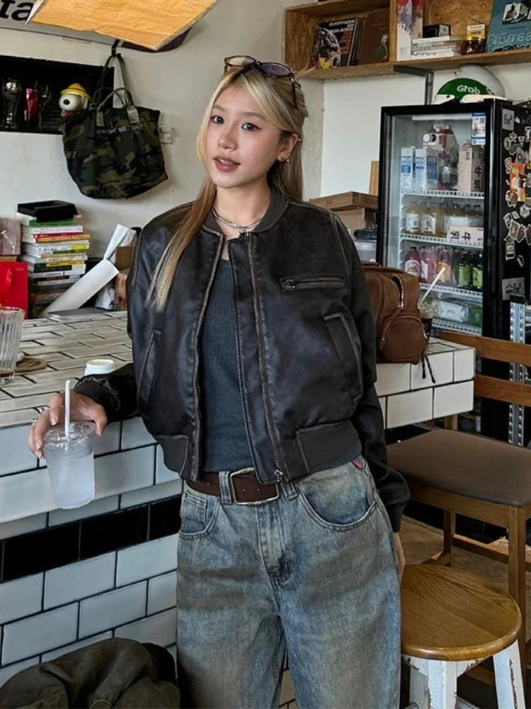 Veste courte en cuir pour femmes