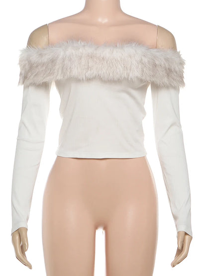 Crop Top Moulant Femme – Col Fendu et Détails Plumes