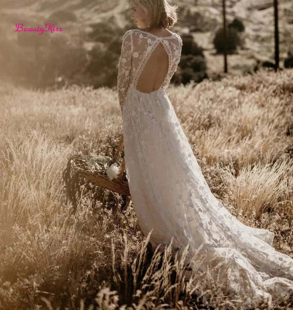 Robe de mariée bohème romantique à col en V et dos nu pour femmes