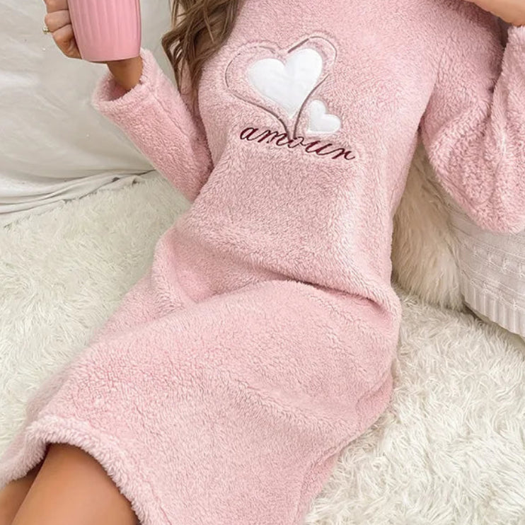 Chemise de nuit en velours de glouton pour femmes