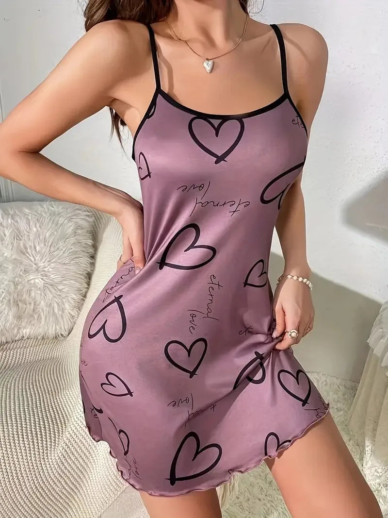 Nuisette Courte Femme – Cœurs, Lettres et Bord Ondulé