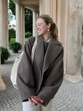 Manteau blazer court en laine unie à double boutonnage pour femmes