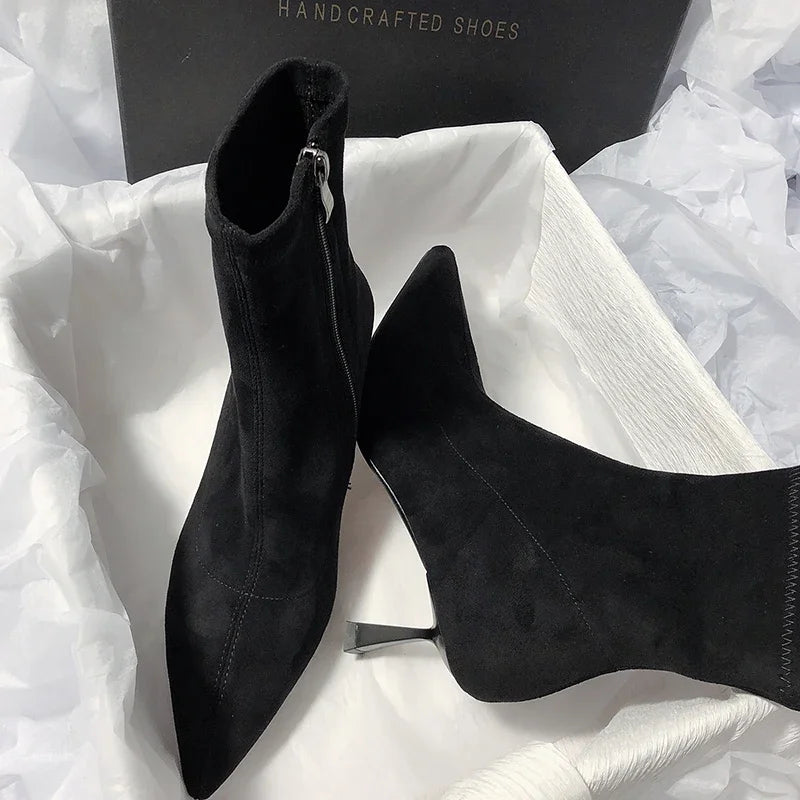 Bottines courtes à bout pointu pour femmes