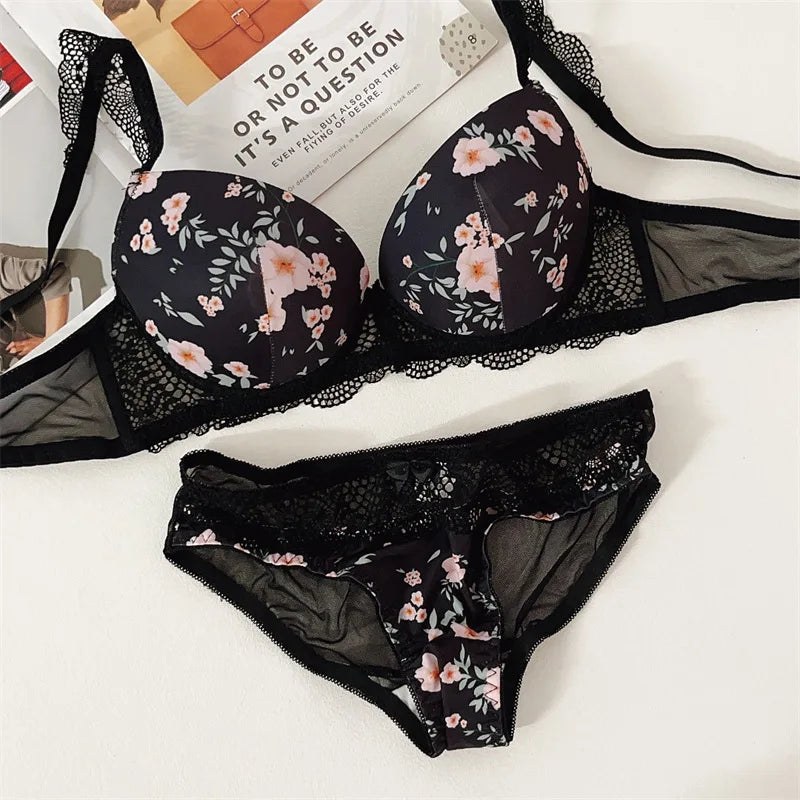 Ensemble Lingerie en Dentelle Florale Femme – Soutien-Gorge et Culotte