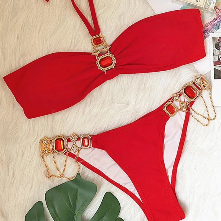 Maillot de bain deux pièces soutien-gorge col licou et avec des bijoux en diamant pour femmes