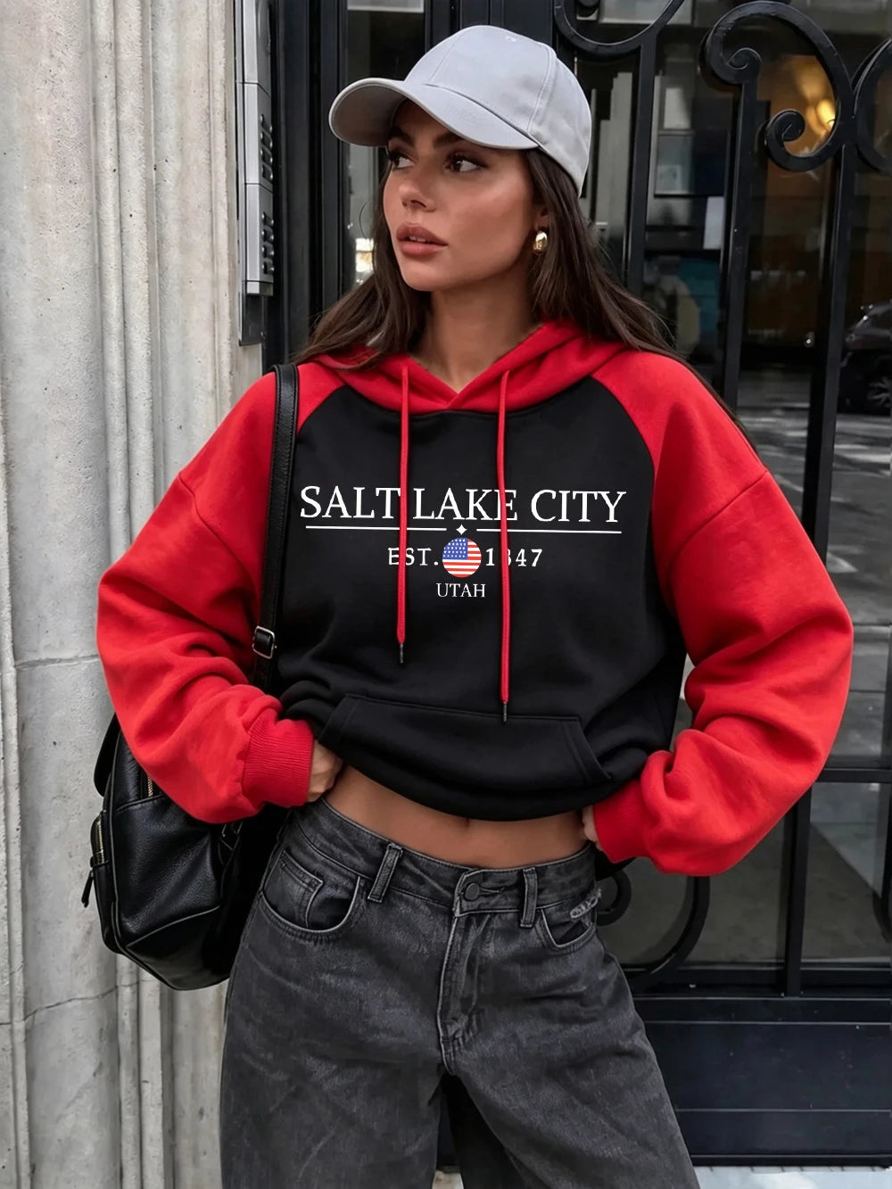 Sweat à capuche Salt Lake City Est.1847 Utah Letter Collision pour femmes