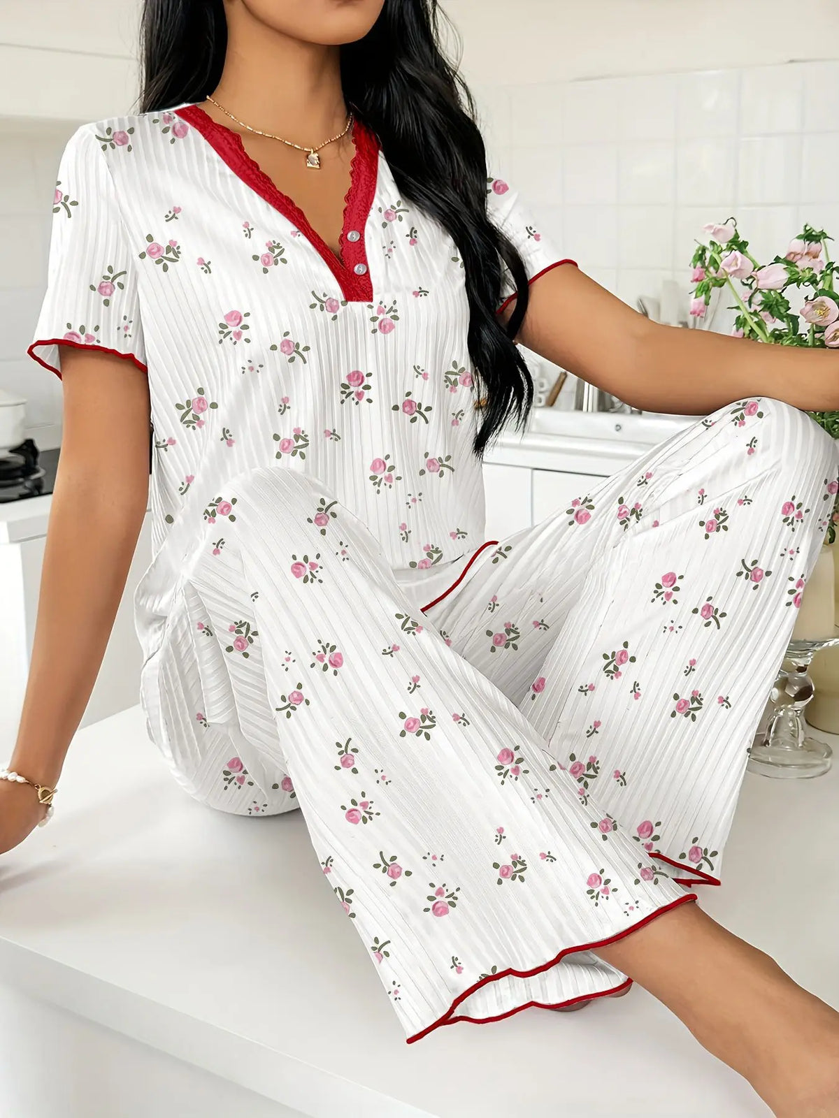 Pyjama Chaud à Cœurs Femme – Haut Manches Courtes et Pantalon