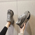 Baskets à semelle compensée en cuir de vache véritable pour femmes