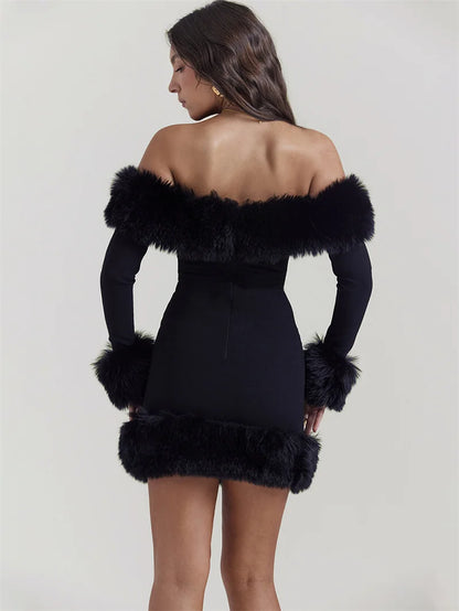 Robe de Soirée Femme – Détails en Fausse Fourrure