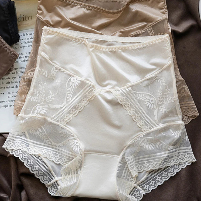 Culotte en satin et dentelle pour femmes