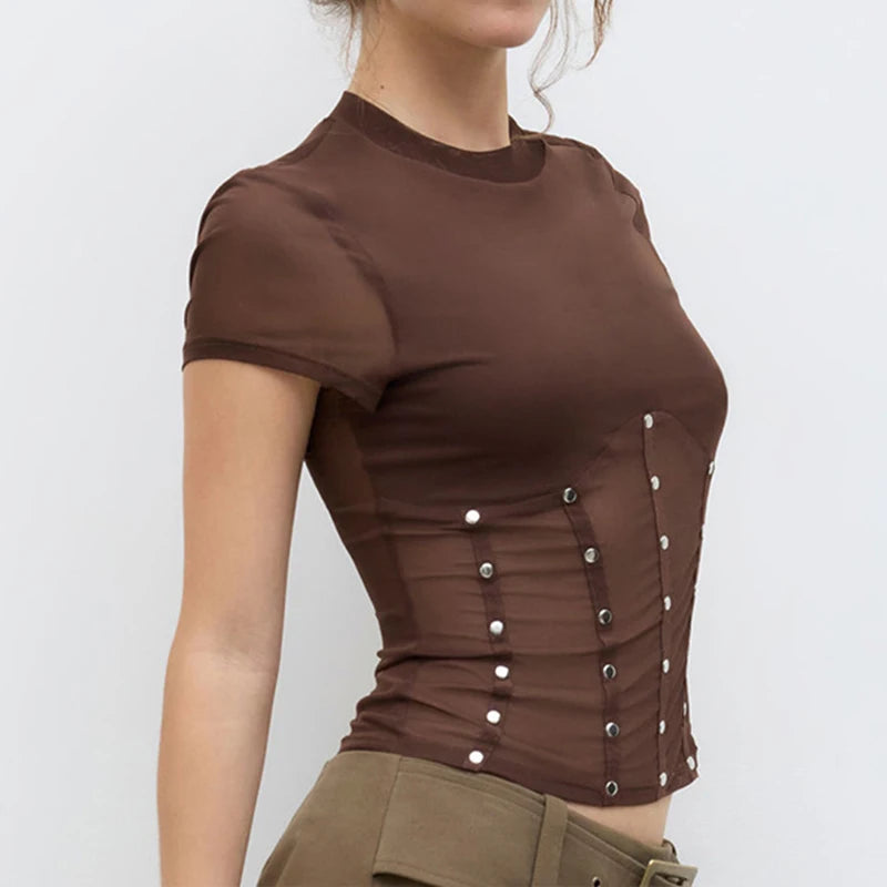 T-shirt Moulant Punk Femme – Patchwork et Rivets